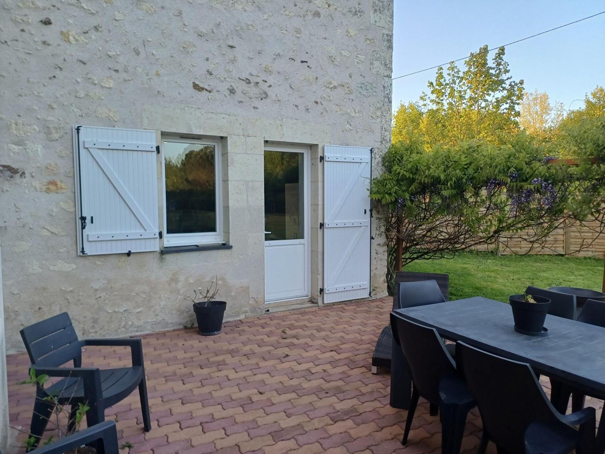 La Grange Des Roisnes Bed and Breakfast Longué Buitenkant foto